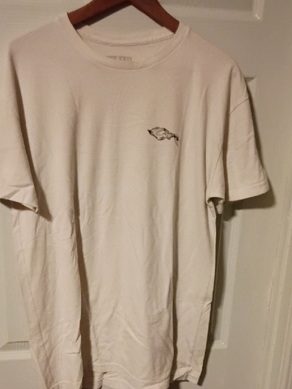 Classic Crewneck Short-Sleeve Tee in Off-White with Minimal Chest Print